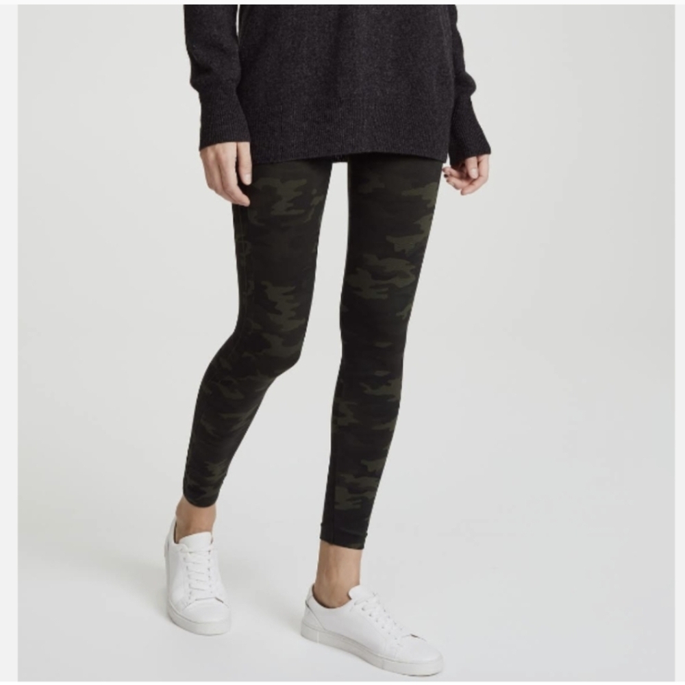 Spanx Camo Cropped Leggings